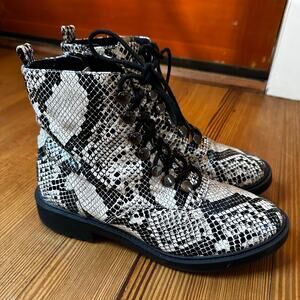 Linea Paolo patent leather black white snake print lace up combat boots SIZE 8.5